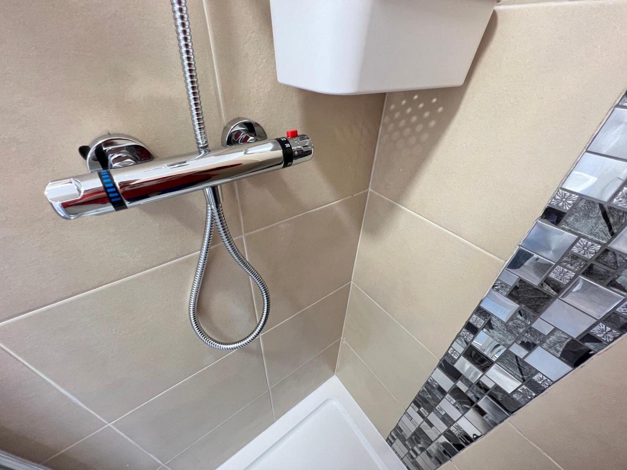 Lux En-Suite Coop Arena Mancity Stadium Piccadilly Manchester Exterior photo
